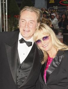 Twiggy and Leigh Lawson
