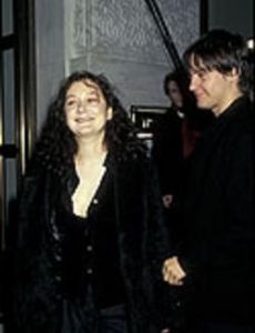 Sara Gilbert and Tobey Maguire
