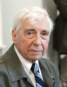 Arno J. Mayer