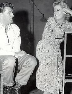 Robert Mitchum and Shelley Winters