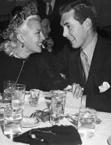 Lana Turner and Robert Hutton