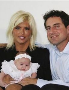 Anna Nicole Smith and Howard K. Stern