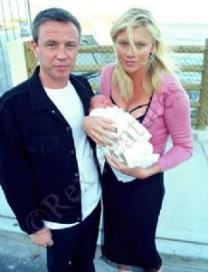 Peta Wilson and Damian Harris