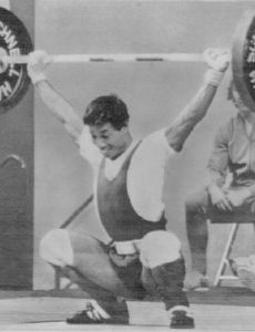 Aung Gyi (weightlifter)