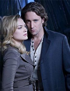 Alex O'Loughlin and Sophia Myles