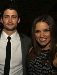 James Lafferty and Sophia Bush