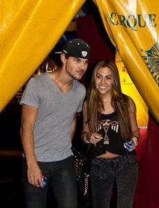 Taylor Lautner and Sarah Hicks