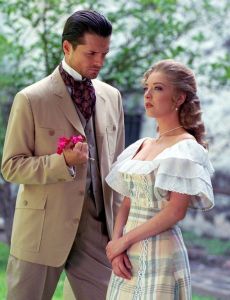 Edith González and Ariel López Padilla