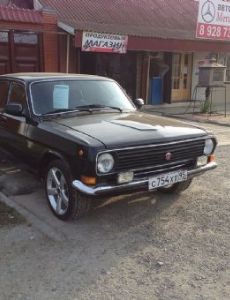 GAZ-24-10