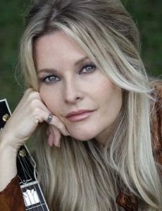 Elizabeth Cook