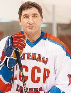 Aleksandr Kozhevnikov (ice hockey)