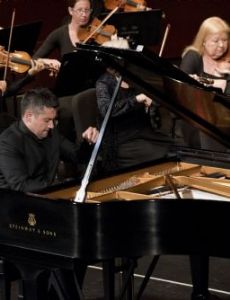 Ian Parker (Canadian pianist)