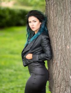 Evelina (singer)
