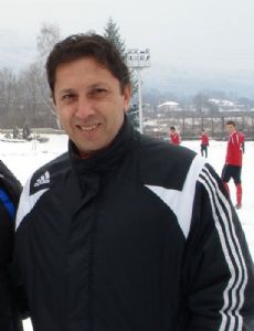 Atanas Atanasov (football manager)