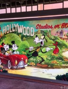 Mickey & Minnie's Runaway Railway