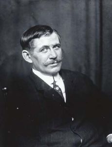 John Flannagan (sculptor)