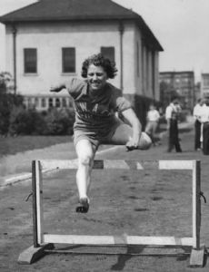 Evelyne Hall