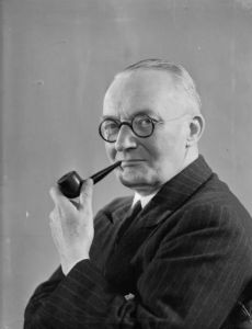 Christopher Stone (broadcaster)