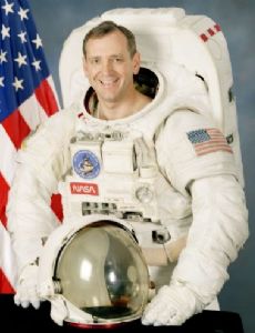 Thomas Akers