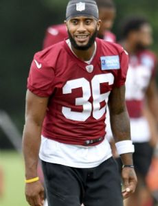Aaron Colvin