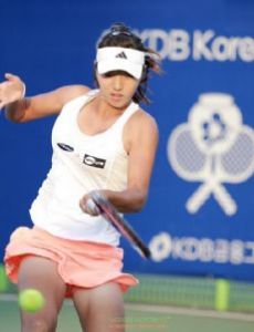 Lee So-ra (tennis)