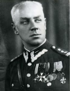 Piotr Skuratowicz