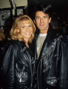 Adrian Zmed and Susan Wood