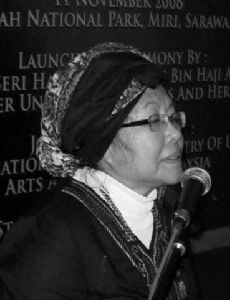 Siti Zainon Ismail