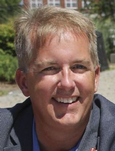 Scott Armstrong (politician)