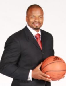 Travis Williams (basketball coach)