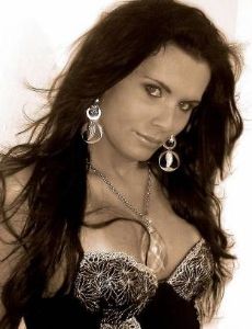 Fabiola Locately