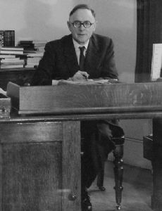 Trenchard Cox
