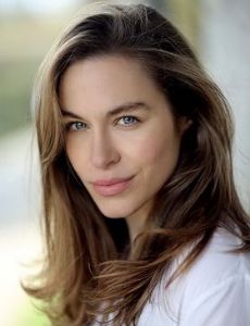 Kirsty Averton