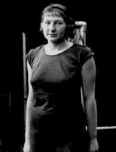 Emily Machnow