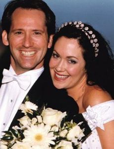 Kelly Farrell and Tobe Sexton