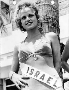 Edna Levy