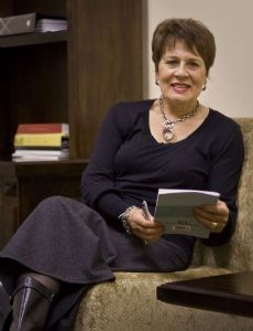 Junita Kloppers-Lourens