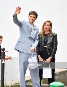 Nick Robinson and Samantha Urbani