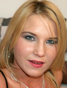 Tina Lee