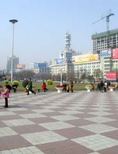 Dongfanghong Square