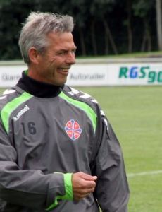Henrik Jensen (footballer born 1959)
