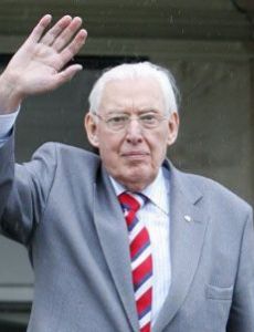 Tom Benson (politician)