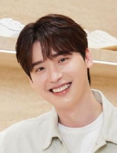 Lee Jong-suk