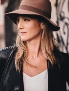 Angela Hadnagy