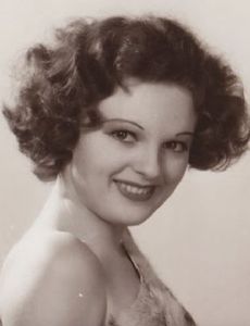 Dorothy Short - FamousFix.com