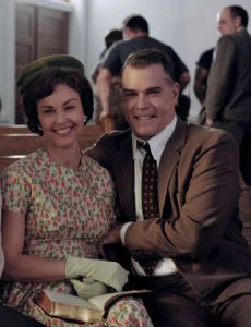 Ashley Judd and Ray Liotta