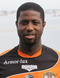 Arnold Mvuemba