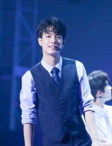 JR (South Korean singer)