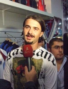 Onur Kıvrak