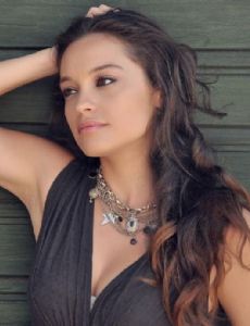 Özge Sezince Varley